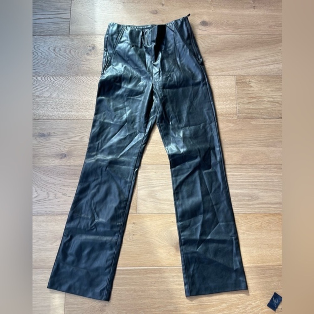 Zara pleather pants highrise and relaxed fit